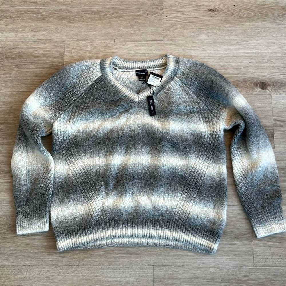 Club Monaco V-Neck Sweater Women’s Size Small